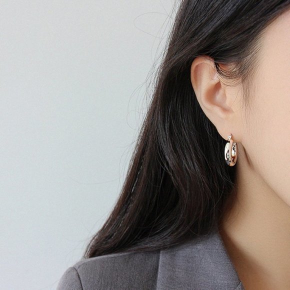 *NEW 18K Gold Tube Hoop Earrings C6 - Picture 6 of 9